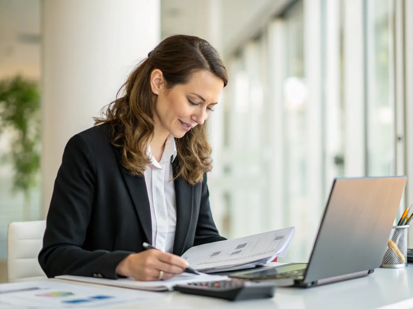 Кем работать с бухгалтерским образованием: карьерные возможности и профессии