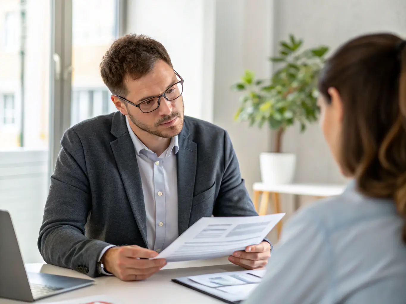 Профориентолог: Ключ к Успешной Карьере и Профессиональному Развитию