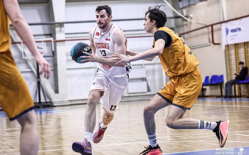 Баскетболисты «Синергии» вышли на первое место в группе Студенческой лиги РЖД
