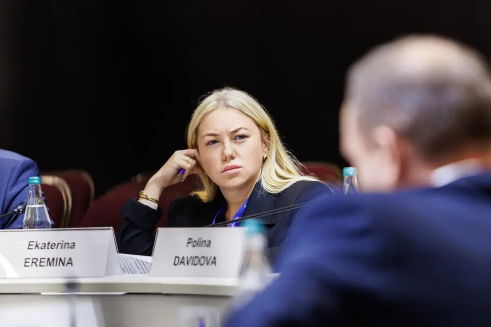 Директор факультета логистики выступила на транспортно-логистическом форуме