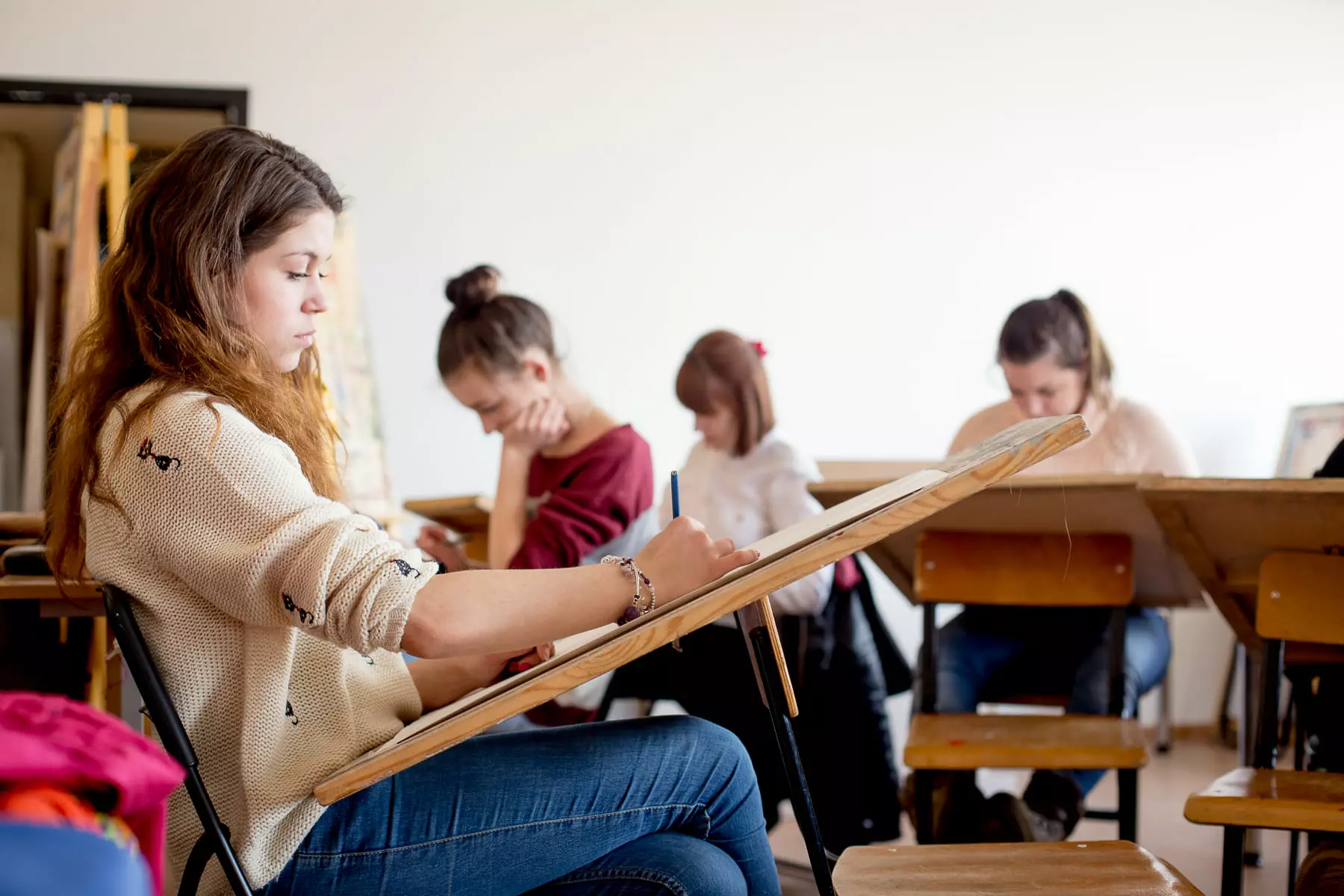 Профессия дизайнер-модельер