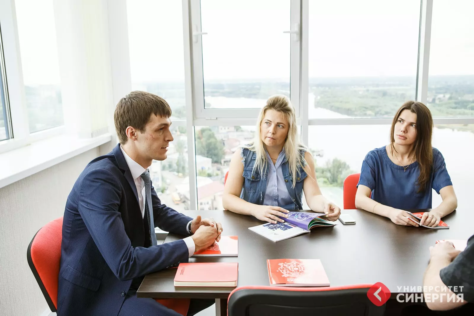 Описание профессии контролер банка