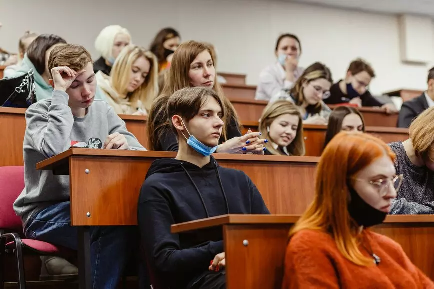 Где учат на судебных приставов: на какой факультет поступать и сколько нужно учиться