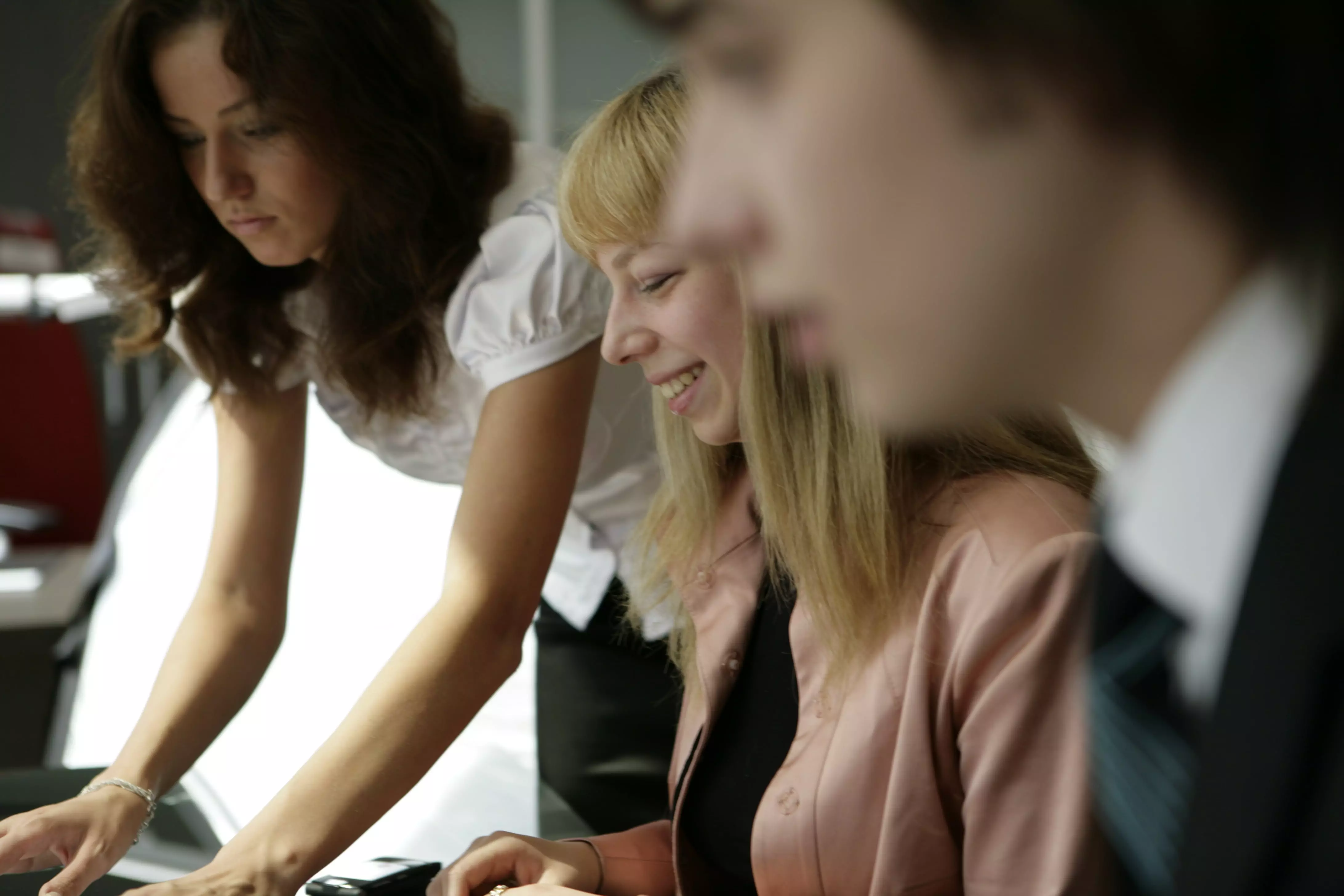 помощник руководителя