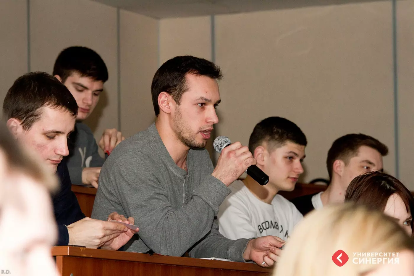 учиться на переводчика