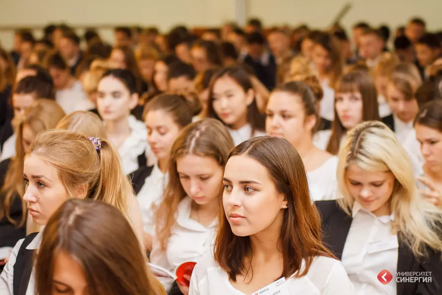 Стоит ли учиться на зубного техника