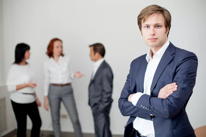 Куда можно поступить после 9 класса с обществознанием и информатикой