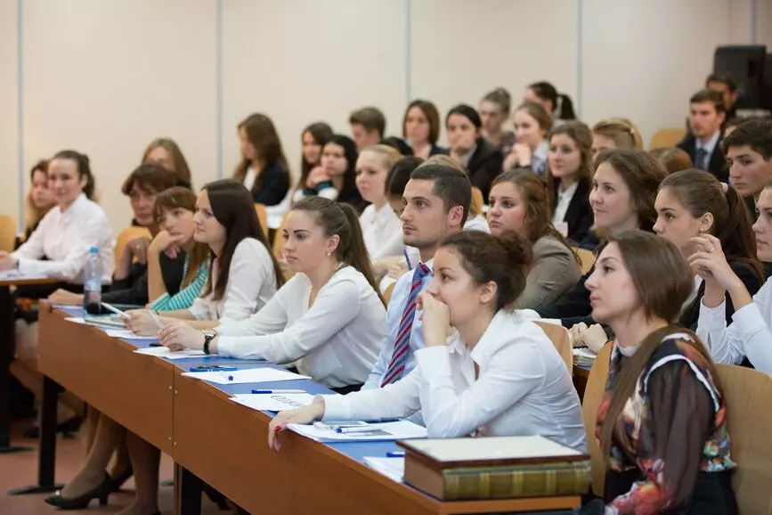 Кто такой учитель английского языка и чем он занимается