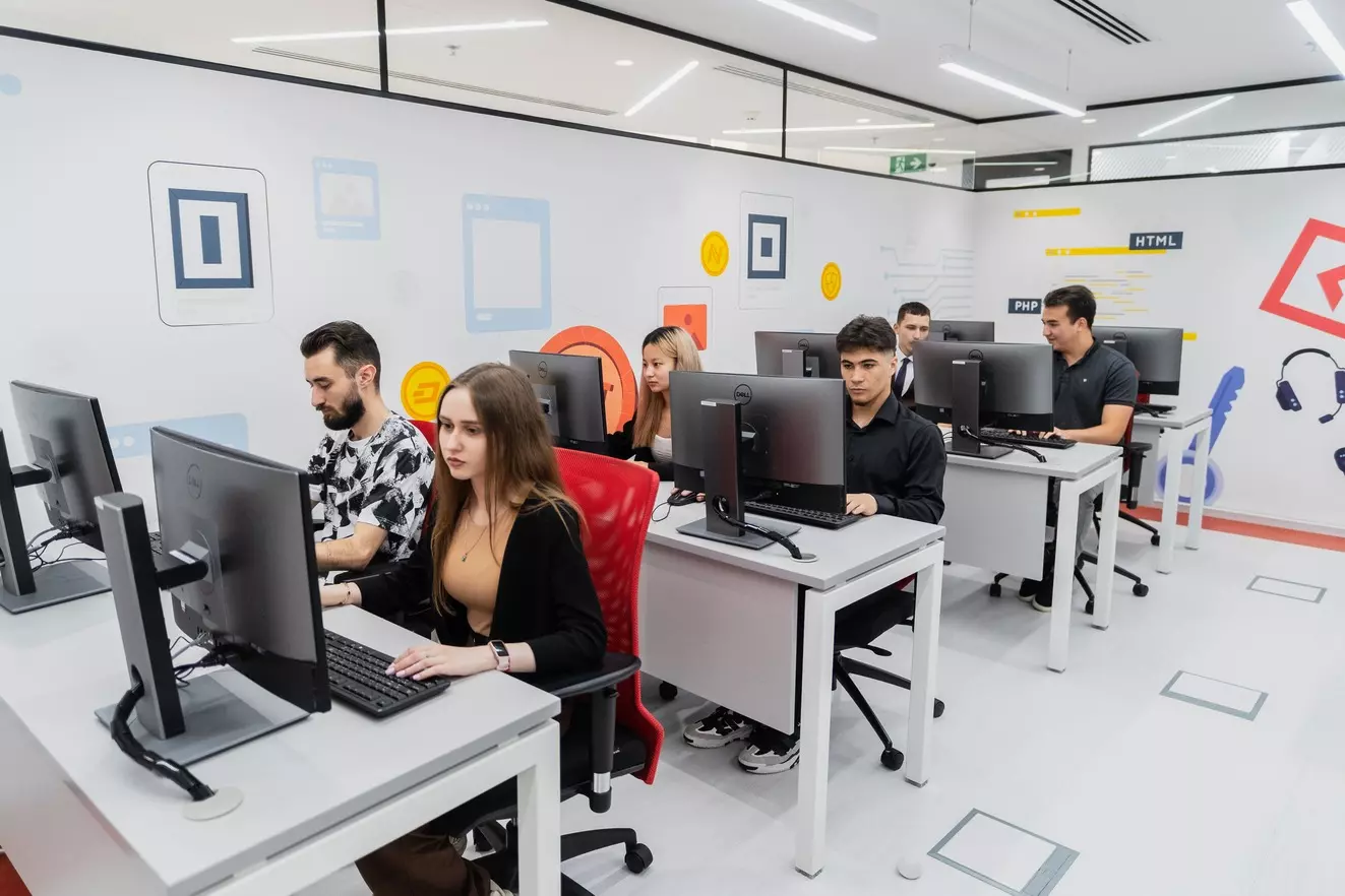 Список цифровых профессий для взрослых