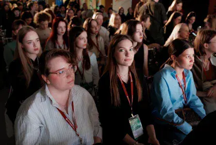 Вебинар «Вторая профессия после 30: как войти в сферу системного здоровья без медобразования»