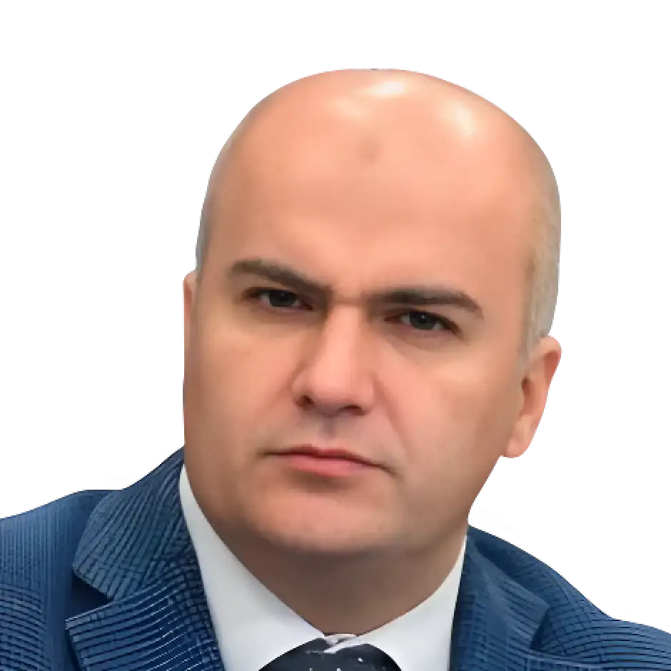 Директор Центра изучения современной Турции, корреспондент турецкой редакции информационного агентства Sputnik, МИА «Россия сегодня». Старший научный сотрудник сектора Турции Института востоковедения РАН