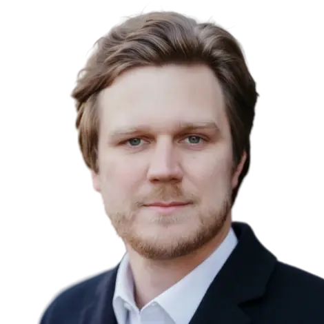 Продюсер, маркетолог, инвестор. Основатель фестиваля «Неделя российского кино» и премии «Золотой Единорог»